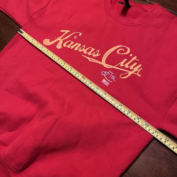 Kansas City Chiefs Football Crewneck Sweatshirt Unisex Medium Red Script Flag - Picture 15 of 16